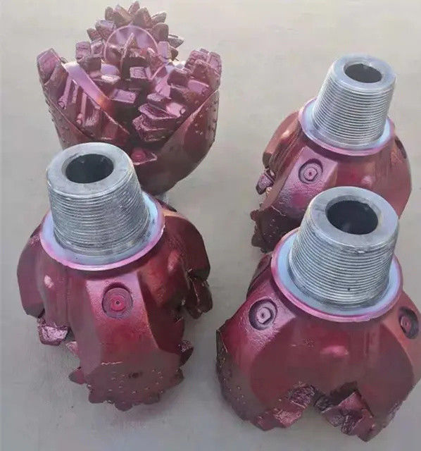 Custom Tricone Drill Bit IADC 437 517 537 637 617 For Wellbore Construction